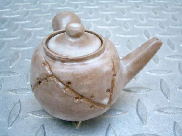 Teapot "Twig" by Arthur Poor